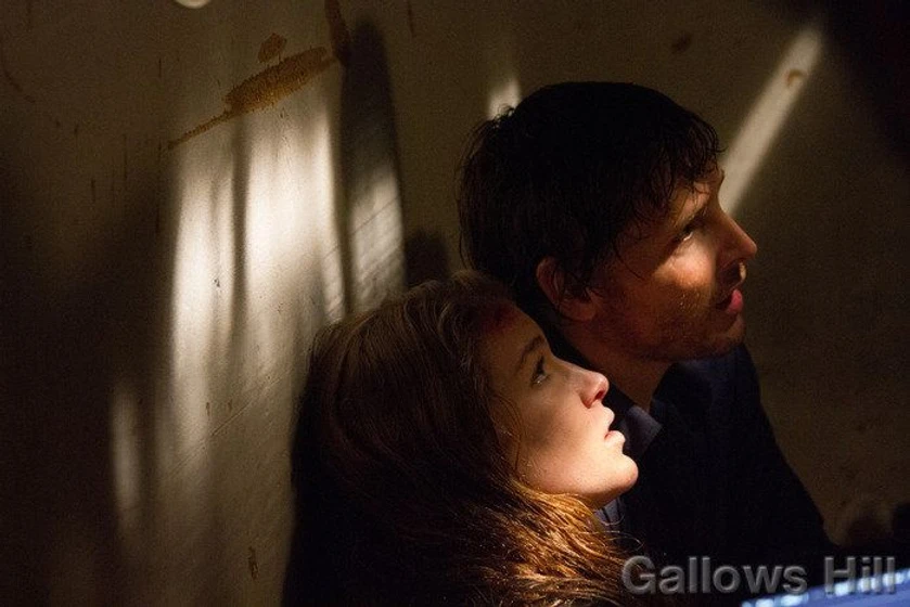 Peter Facinelli y Nathalia Ramos en the-damned