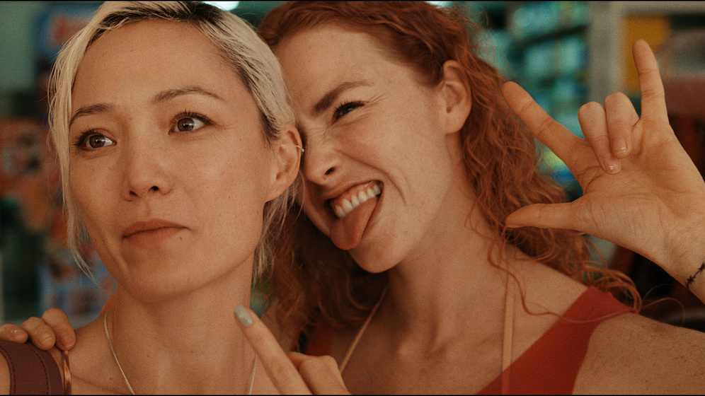 Freya Mavor y Pom Klementieff en mi-amor-2026