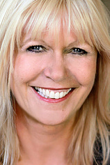 picture of actor Julie Peasgood