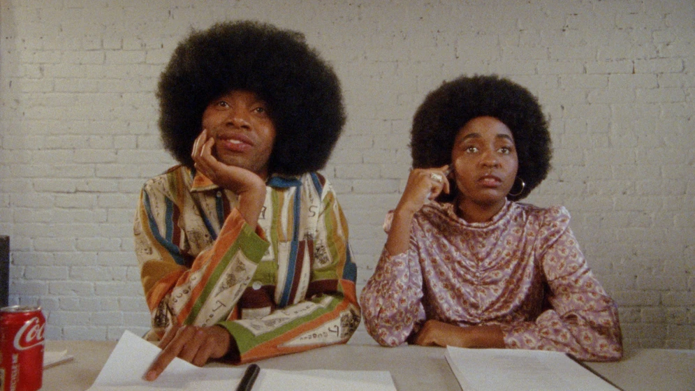Jeremy O. Harris y Ayo Edebiri en the-sweet-east