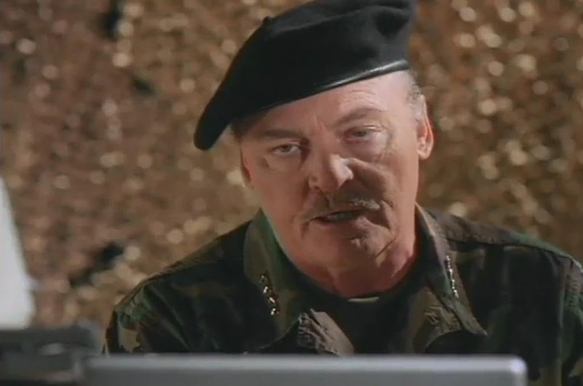 Stacy Keach en When Eagles Strike