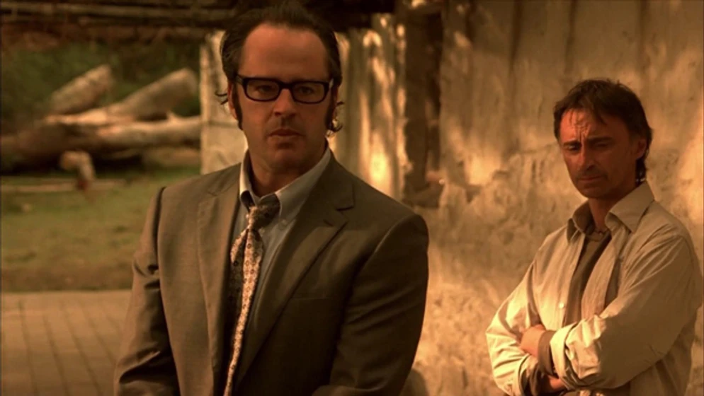 Gil Bellows y Robert Carlyle en 24-redencion