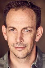 photo of person Frank Bond