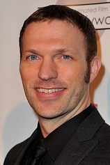 photo of person Travis Knight
