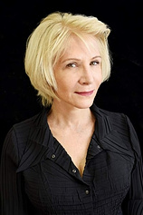 photo of person Tara Hugo