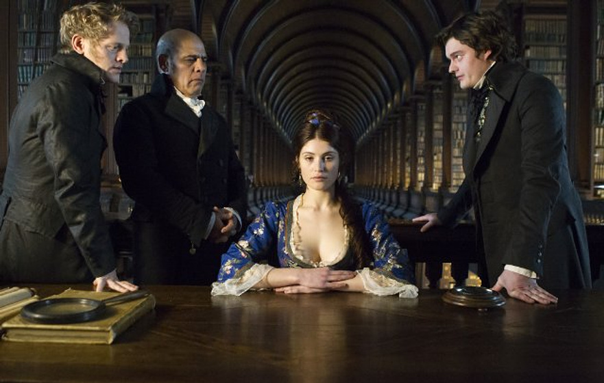 Thure Lindhardt, Sam Riley y Gemma Arterton en Byzantium