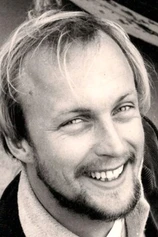 photo of person Lars Bloch