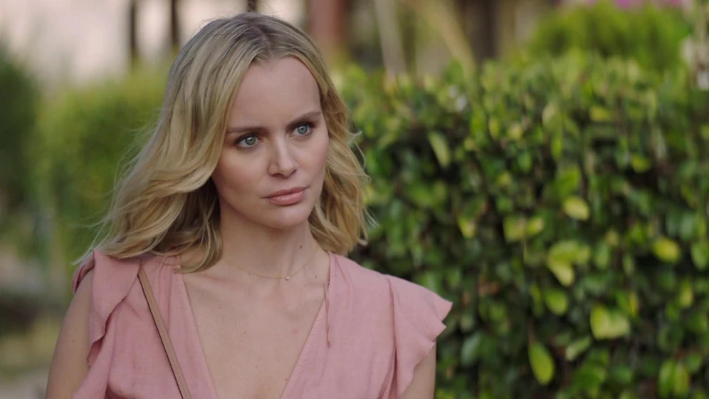 Helena Mattsson en infiel-y-seductor