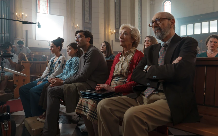 Miguel Rellán, Alejandro García, María Jesús Hoyos, Silvia Alonso y Noah Casas en todo-por-la-casa (Rodaje)