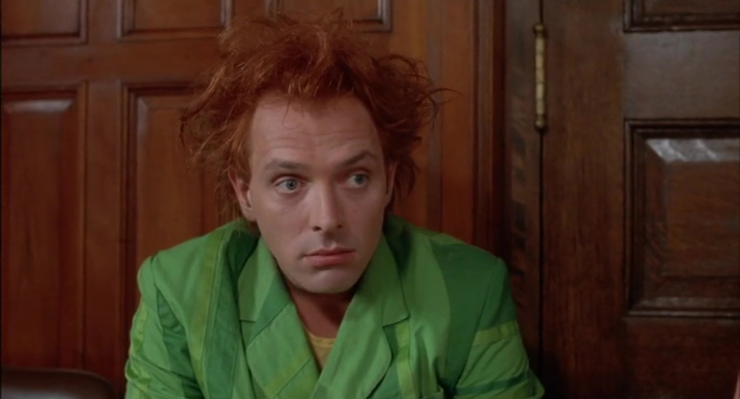 Rik Mayall en Esfúmate Fred