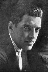 picture of actor Alan Roscoe