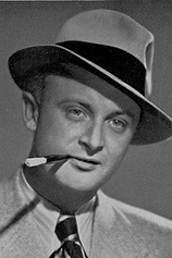 picture of actor Paul Hoffmann