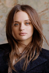 photo of person Joey King