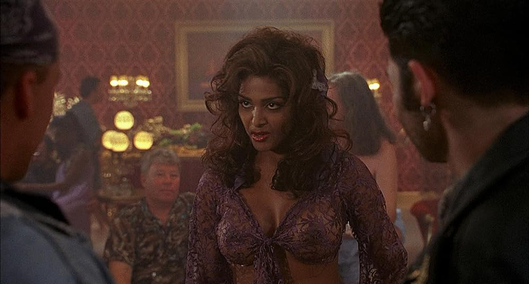Juliet Reagh en El Club de los Vampiros