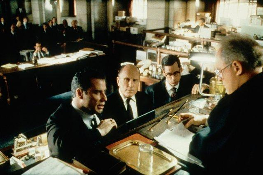 John Travolta y Robert Duvall en Acción Civil