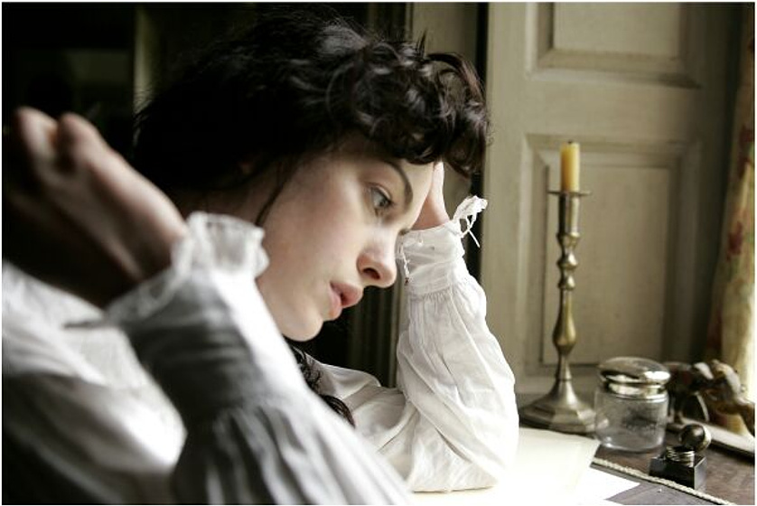 Anne Hathaway en La Joven Jane Austen