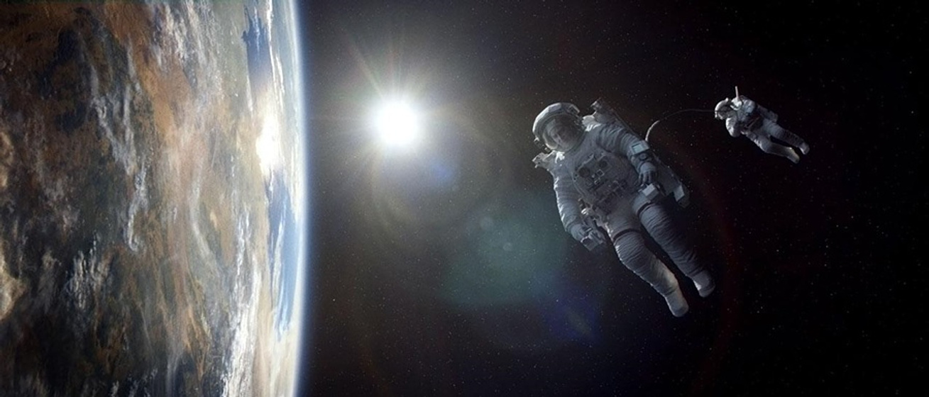 George Clooney y Sandra Bullock en Gravity