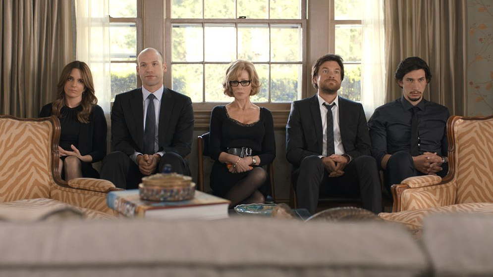 Jane Fonda, Jason Bateman, Tina Fey, Corey Stoll y Adam Driver en Ahí os quedáis