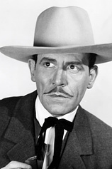 picture of actor Kenneth MacDonald