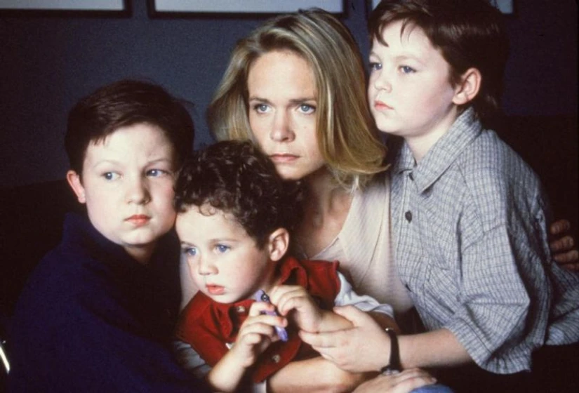 Lindsay Frost, Titan Crawford, Cody Crawford y Michael Scheinman en muerta-al-llegar-el-ocaso