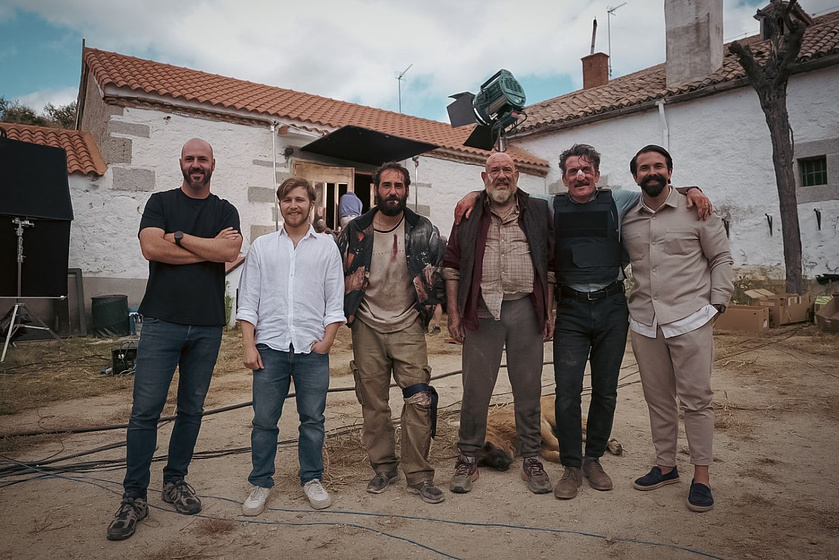 Karra Elejalde, Jesús Carroza, Luis Zahera, Emilio Palacios, Albert Pintó y Álvaro Ariza en Tierra de Nadie (Rodaje)