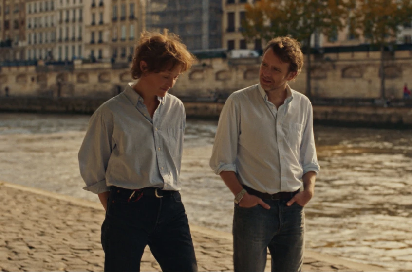 Vicky Krieps y Antoine Reinartz en love-me-tender-2025