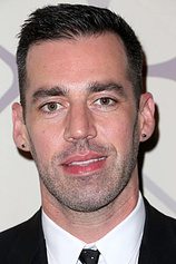 picture of actor John Roberts