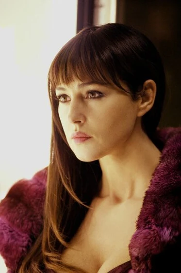 Monica Bellucci en shoot-em-up-en-el-punto-de-mira