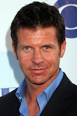 picture of actor Lloyd Owen