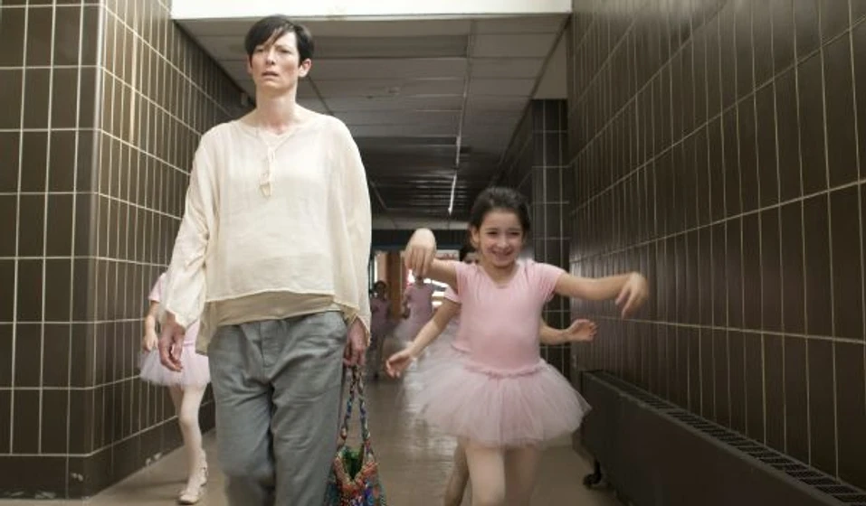 Tilda Swinton en tenemos-que-hablar-de-kevin