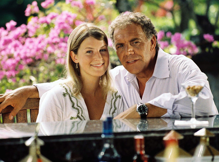Christian Kohlund y Miriam Morgenstern en Dream Hotel: Bali
