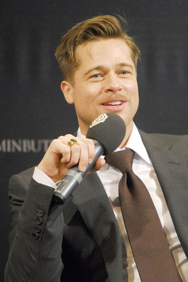 Brad Pitt en El Curioso Caso de Benjamin Button (Premiere en Berlin. Enero 2009)