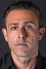photo of person Arash Mokhtar