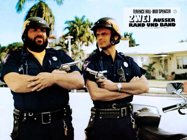 Bud Spencer y Terence Hill en dos-superpolicias (Fotograma alemán)
