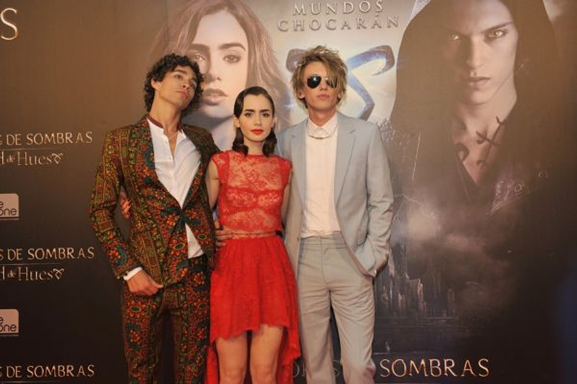 Jamie Campbell Bower, Lily Collins y Robert Sheehan en Cazadores de sombras: Ciudad de hueso (Premiere en Madrid. Agosto 2013)