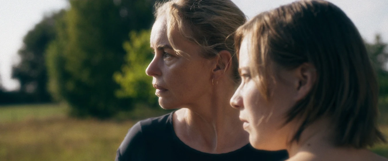 Nina Hoss y Saskia Rosendahl en cicadas