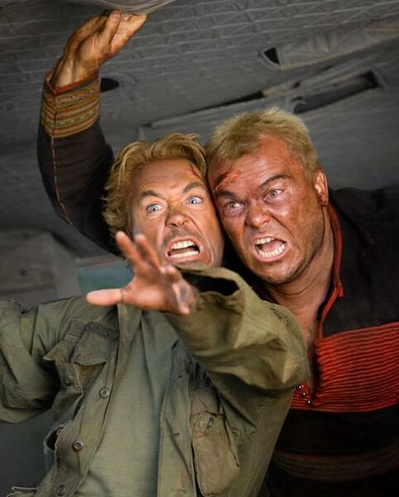 Jack Black y Robert Downey Jr. en Tropic Thunder. ¡Una Guerra Muy Perra!