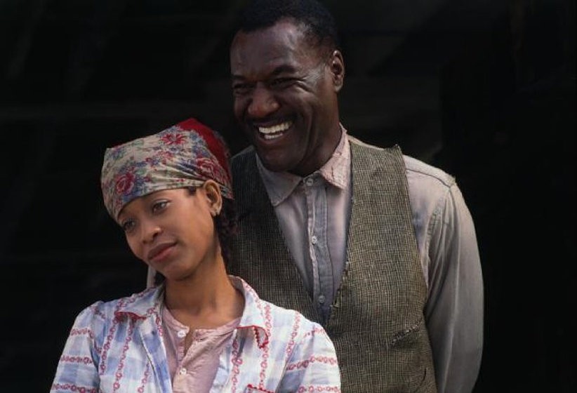 Delroy Lindo y Erykah Badu en Las Normas de la Casa de la Sidra