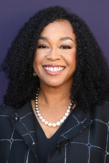 photo of person Shonda Rhimes