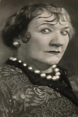 picture of actor Louise Carver