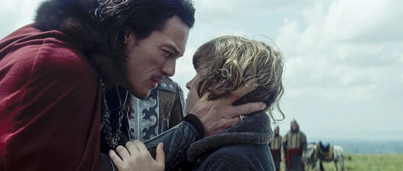 Luke Evans en dracula-la-leyenda-jamas-contada