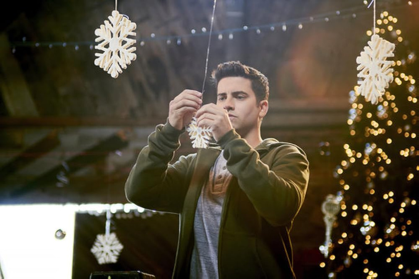 Ryan Rottman en la-fiesta-de-navidad