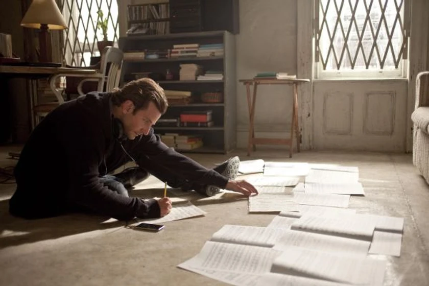 Bradley Cooper en sin-limites-2011