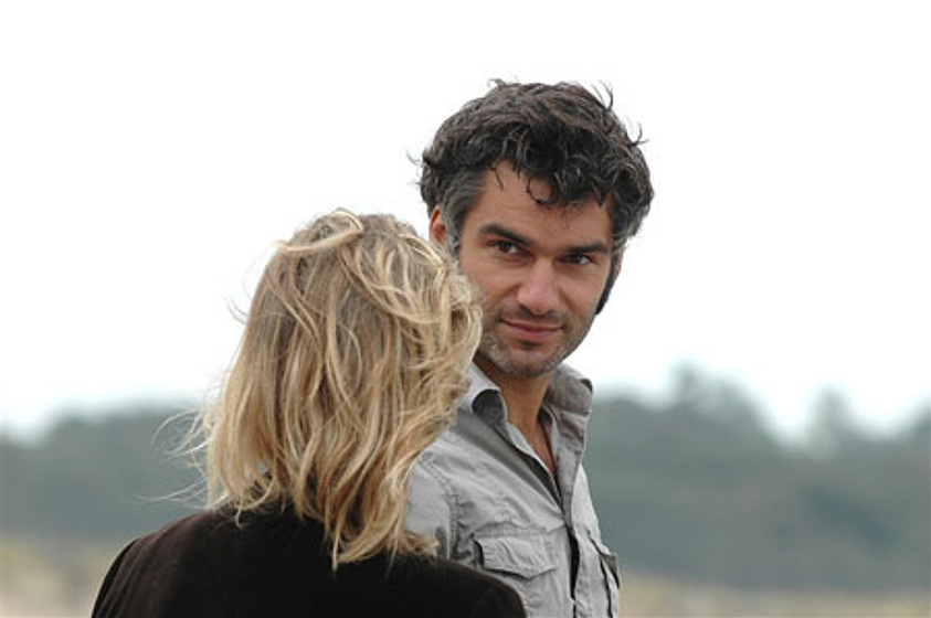 Cécile Bois y François Vincentelli en Doble Identidad