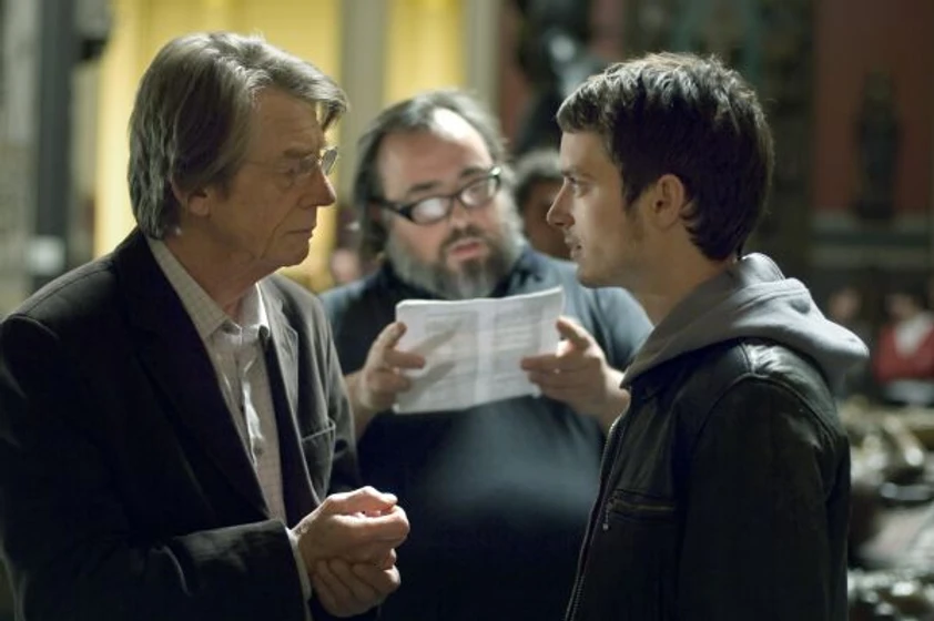 Álex de la Iglesia, John Hurt y Elijah Wood en los-crimenes-de-oxford