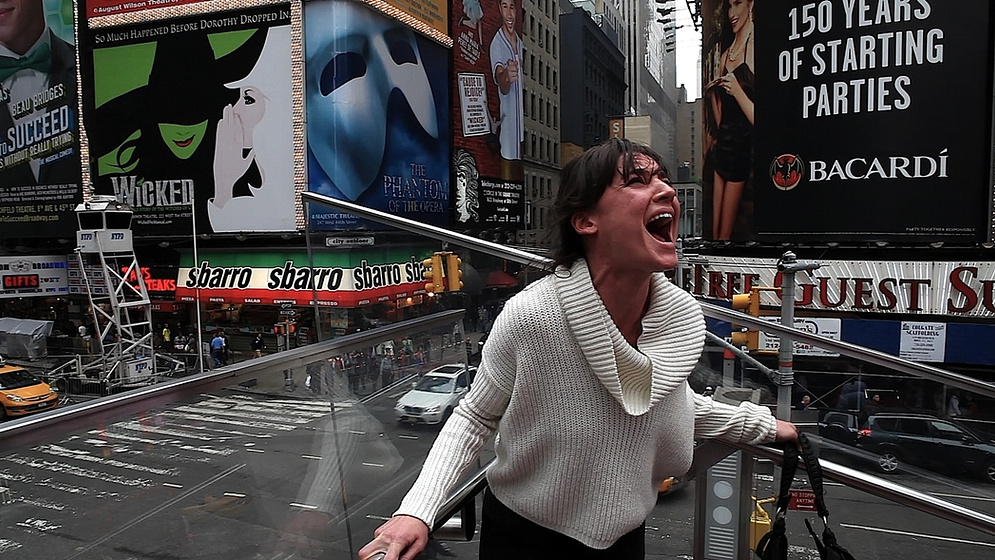 Lindsey Ireland en New York Shadows (Sombras de Nueva York)