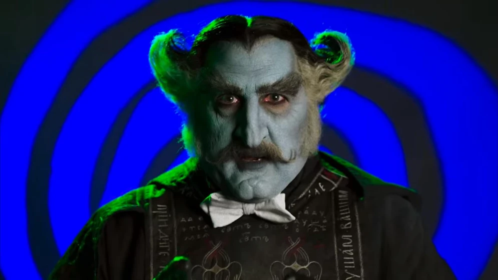 Daniel Roebuck en la-familia-monster