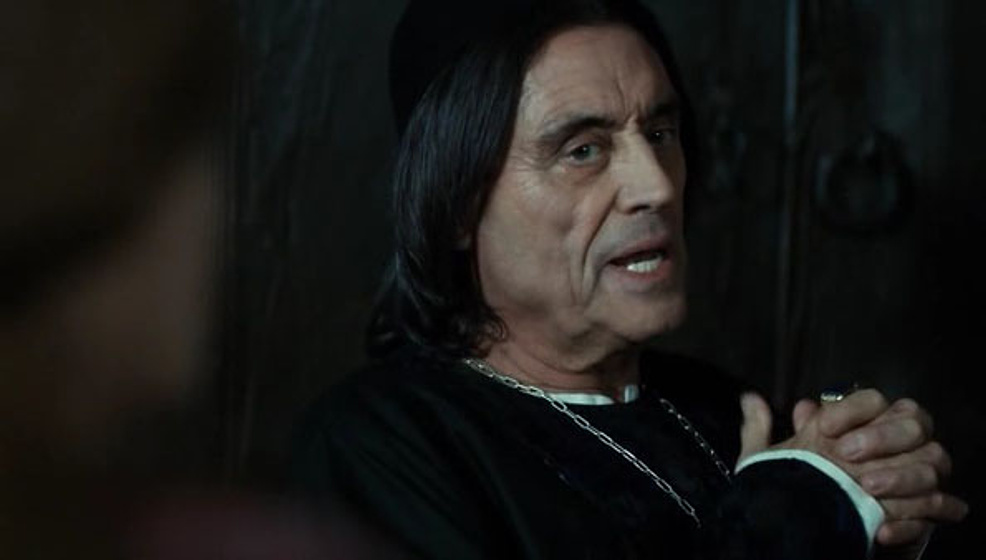 Ian McShane en Los Pilares de la Tierra