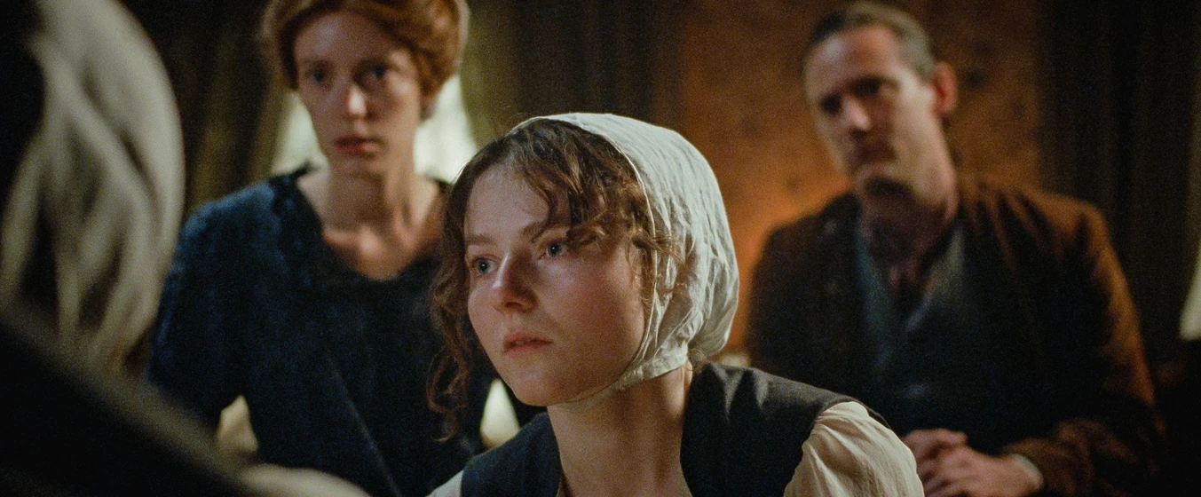Thomasin McKenzie en el-testamento-de-ann-lee