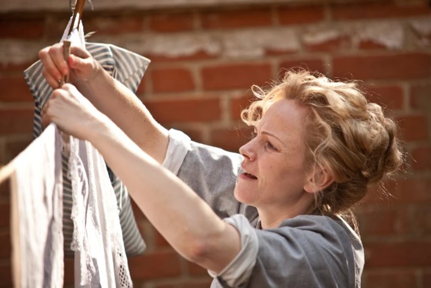 Maxine Peake en soldado-peaceful